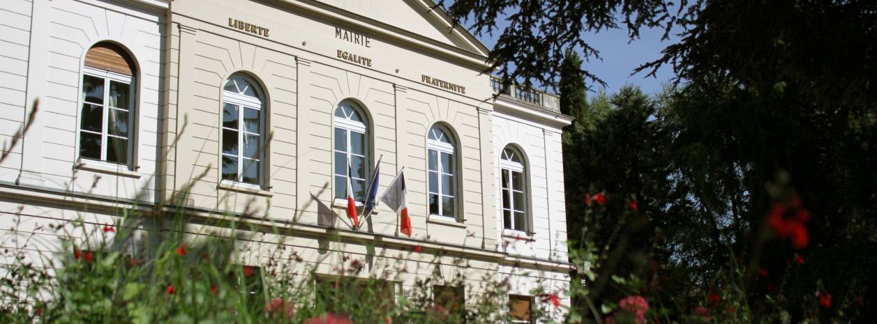 Mairie de Saint-Nom-la-Bretêche