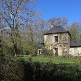 © Pascal Bouchain Mairie Saint-Nom-la-Bretêche