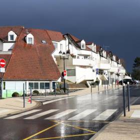 © Pascal Bouchain Mairie Saint-Nom-la-Bretêche
